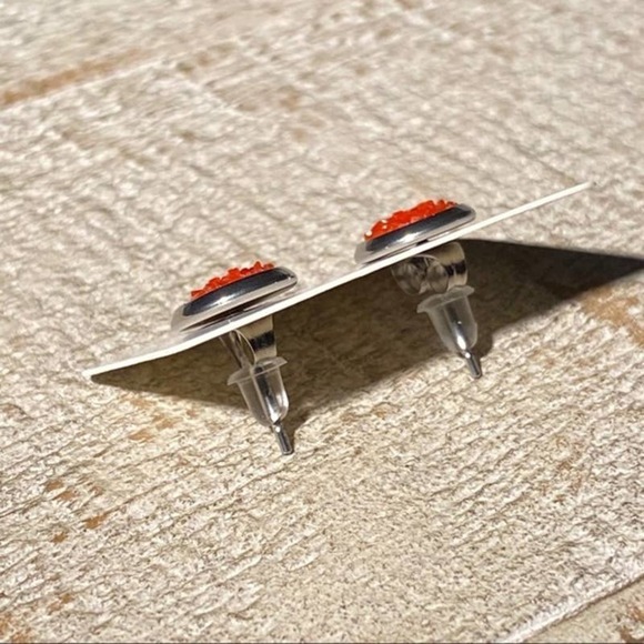 5/$25 NEW Red Solid Druzy Earrings Silver Stud Earrings Crystals Sparkle Earring - Picture 4 of 4
